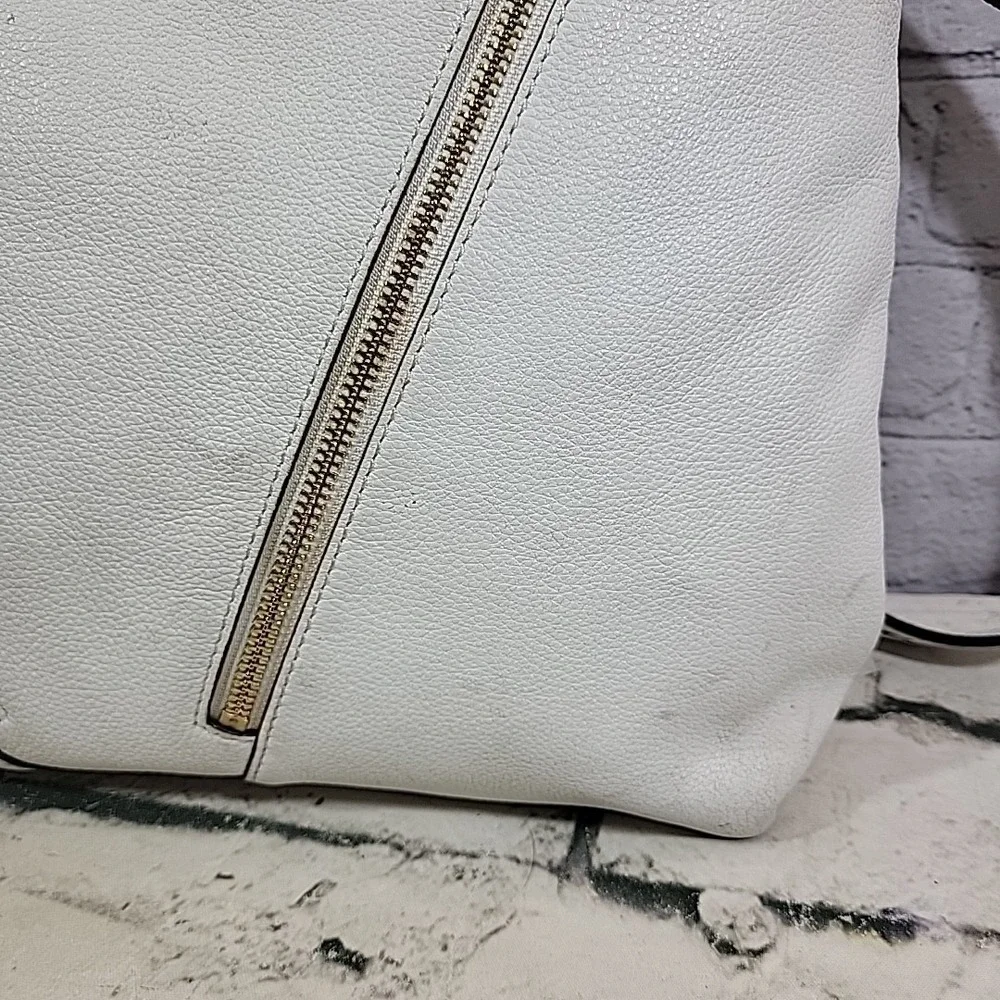 Rebecca Minkoff  Hobo‎ Bag Crossbody Off White Leather Zippers Lined Flaws